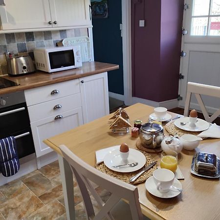 Top Floor At Cantref House 브레컨 외부 사진